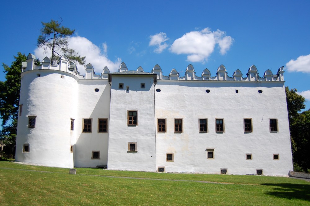 Strážky castle