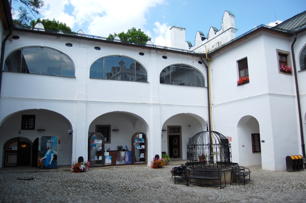 Strazky castle