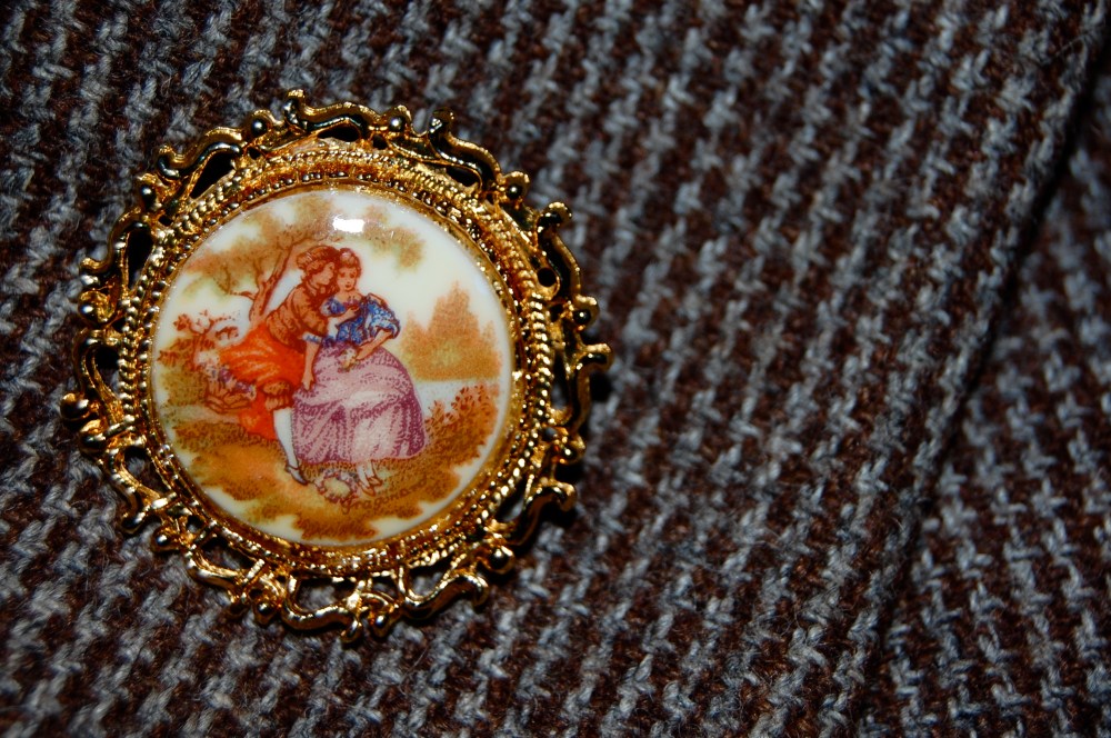 brooch