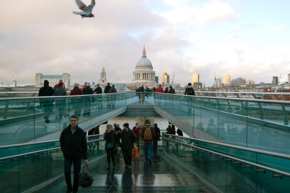 Millennium bridge